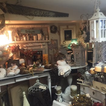 Rooster Creek Primitives - Gift Shops Near Me - Murrieta, California
