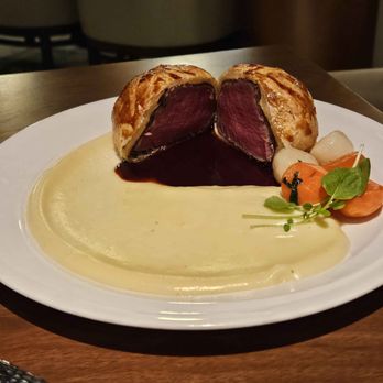Ramsay's Kitchen - Beef Wellington - New American Near Me - Las Vegas, Nevada
