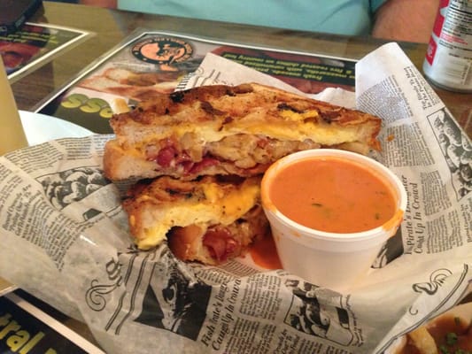 New York Grilled Cheese Wilton Manors by null