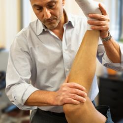 Spectrum Therapeutics - Hands-on treatment