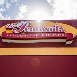 La Peninsula