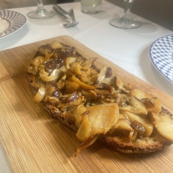 Lupa Ristorante - Mushroom bruschetta - Italian Near Me - Berkeley Heights, New Jersey