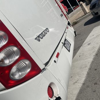 M & M Limousine and Bus Services - Limos Near Me - Des Plaines, Illinois M & M Limousine and Bus Services - Limos Near Me - Des Plaines, Illinois