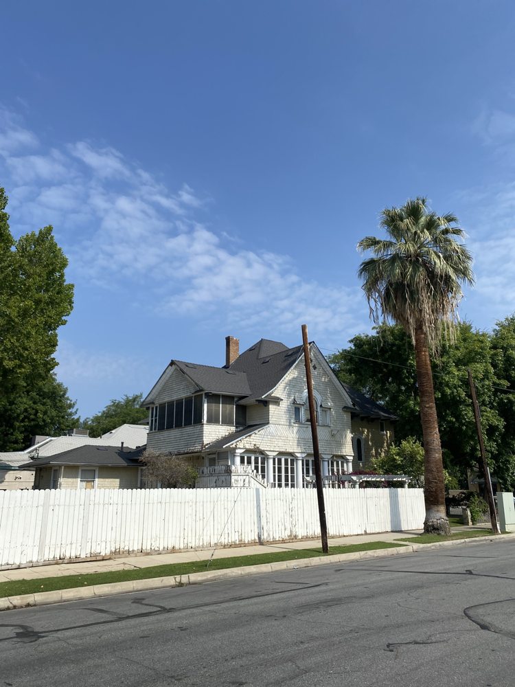 Slide of Pioneer Construction