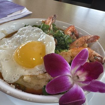 Lizzie Lou's Too - My loaded grits with PRAWNS, (not shrimps) Crab Meat! Delicious! - Cafes Near Me - Tacoma, Washington Lizzie Lou's Too - My loaded grits with PRAWNS, (not shrimps) Crab Meat! Delicious! - Cafes Near Me - Tacoma, Washington