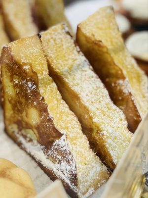 The Loaf Japanese Bakery & Cafe by null