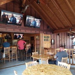 Uptowner Pub & Patio - Game and beers on this beautiful day