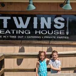 Twins Eating House