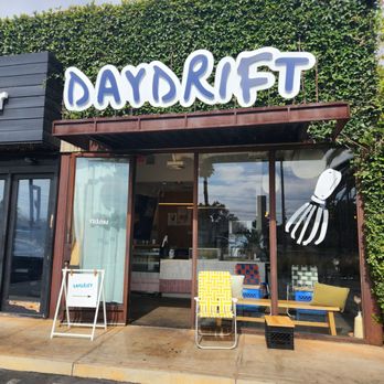 Daydrift - Exterior - Coffee & Tea Near Me - Costa Mesa, California