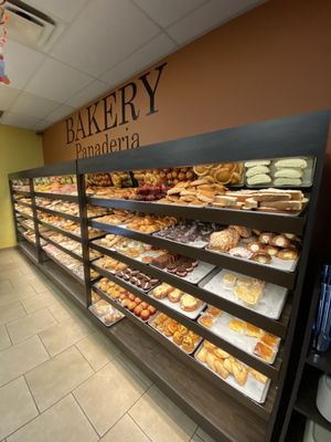 Maravilla's Bakery by null