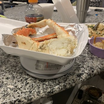 Deckhand Oyster Bar - 1lb of King Crab legs? - Seafood Near Me - Austin, Texas Deckhand Oyster Bar - 1lb of King Crab legs? - Seafood Near Me - Austin, Texas