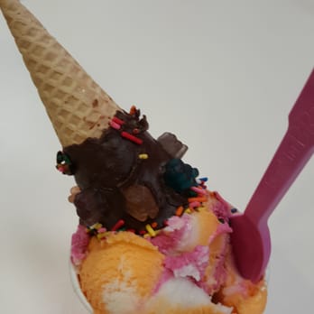 Baskin-Robbins - My daughter enjoyed upside down chocolate cone - Desserts Near Me - Hesperia, California Baskin-Robbins - My daughter enjoyed upside down chocolate cone - Desserts Near Me - Hesperia, California