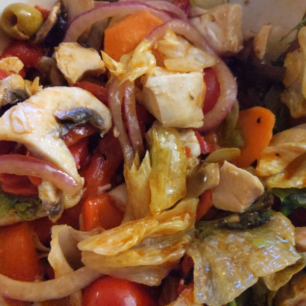 Salad with peppers and mushrooms Salad with peppers and mushrooms