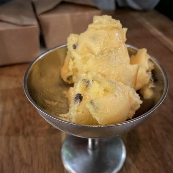 OSTE - Passion fruit gelato - Italian Near Me - Los Angeles, California