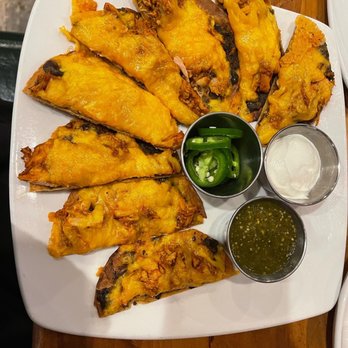 Pub W - chicken nachos - Pubs Near Me - Oklahoma City, Oklahoma Pub W - chicken nachos - Pubs Near Me - Oklahoma City, Oklahoma