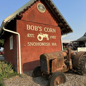 Bob's Corn & Pumpkin Farm - Barn - Pumpkin Patches Near Me - Snohomish, Washington