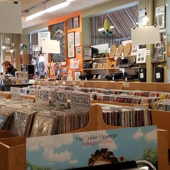 Luna Music - lots of cd's and vinyl - Music & DVDs Near Me - Indianapolis, Indiana