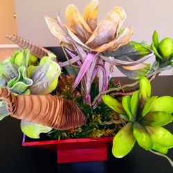 Vicky's Floral Creations & Boutique