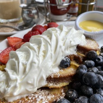 Rusty Pelican Cafe - Edmonds French Toast - Desserts Near Me - Mill Creek, Washington