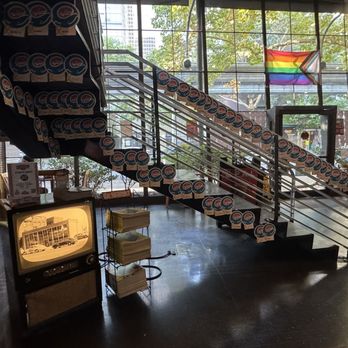 Top Pot Doughnuts - Bakeries Near Me - Seattle, Washington