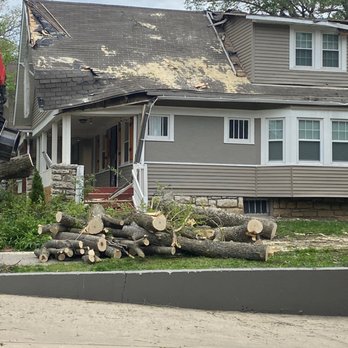 JC Garay Tree & Lawn Service - Tree Services Near Me - Independence, Missouri JC Garay Tree & Lawn Service - Tree Services Near Me - Independence, Missouri
