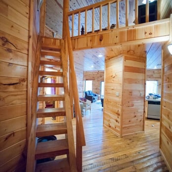 Seven Eagles Cabin Broken Bow - Ladder stairs leading to second bedroom - Vacation Rentals Near Me Seven Eagles Cabin Broken Bow - Ladder stairs leading to second bedroom - Vacation Rentals Near Me