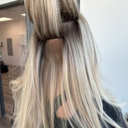 Mastery of Hair - 2 rows of custom colored multidimensional California blonde 22" hand tied beaded row extensions for length and volume.