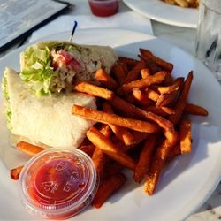 Patriots Crossing - Grilled chicken hummus wrap