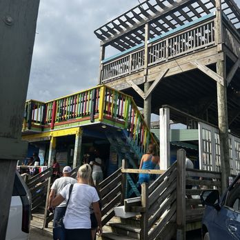 Art’s Place - great beach vibe - American Near Me - Kitty Hawk, North Carolina