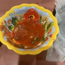 El Mariachi Bar & Grill - Salsa is gross