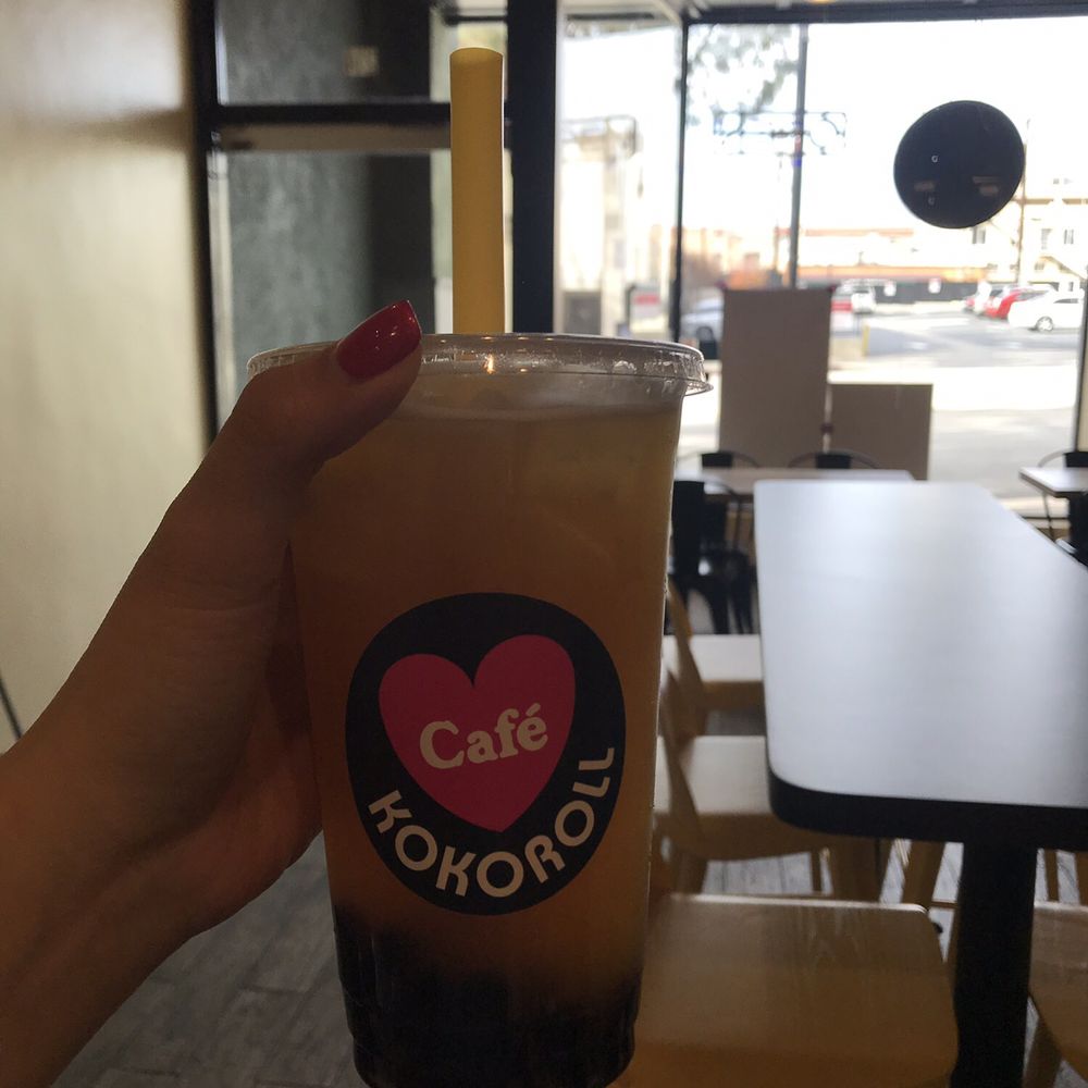 Kokoroll Cafe - Organic Jasmine Green Tea Mango Peach Passion w Tapioca Pearl Boba - Poke Near Me - Burbank, California Kokoroll Cafe - Organic Jasmine Green Tea Mango Peach Passion w Tapioca Pearl Boba - Poke Near Me - Burbank, California