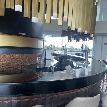 Royalton - Lobby bar area - Resorts Near Me - Cancún, ROO