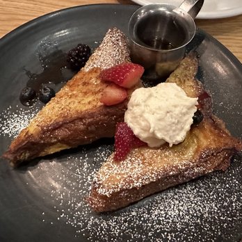 Somerset - French Toast Brunch Entrees - American Near Me - Chicago, Illinois Somerset - French Toast Brunch Entrees - American Near Me - Chicago, Illinois