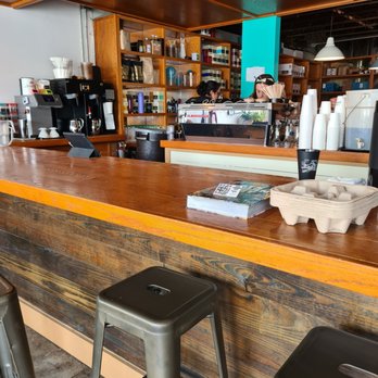 Barrett's Coffee - Counter - Coffee Roasteries Near Me - Austin, Texas