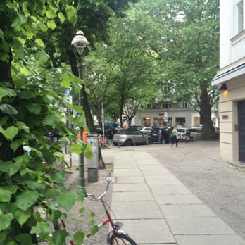 Meyerinckplatz - #chillzone under heavenly benefit - Landmarks & Historical Buildings Near Me - Berlin, BE