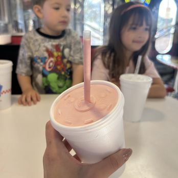 Lenny's Burger Shop - Strawberry cheesecake shake - Burgers Near Me - Glendale, Arizona Lenny's Burger Shop - Strawberry cheesecake shake - Burgers Near Me - Glendale, Arizona