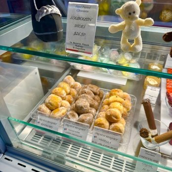Le Macaron French Pastries - French Beignets - Coffee & Tea Near Me - St. Augustine, Florida Le Macaron French Pastries - French Beignets - Coffee & Tea Near Me - St. Augustine, Florida