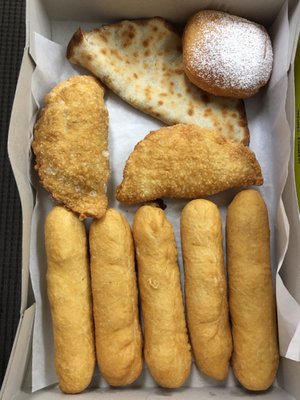 Papillon International Bakery by null