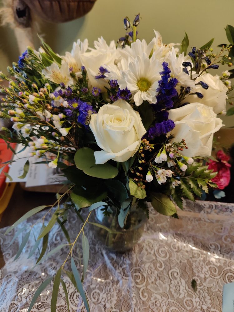 1800 FLOWERS Updated September 2024 27 Photos & 38 Reviews 10920 Baymeadows Rd