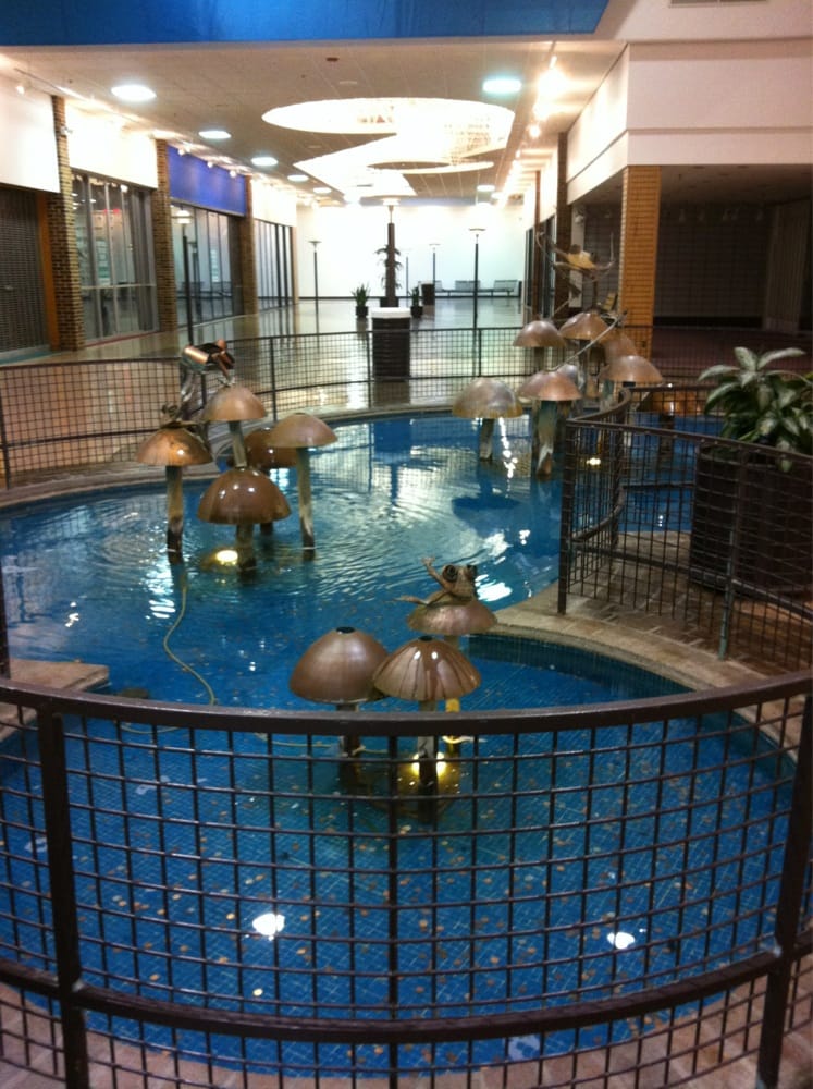 DEERBROOK MALL Updated August 2024 140 S Waukegan Rd, Deerfield