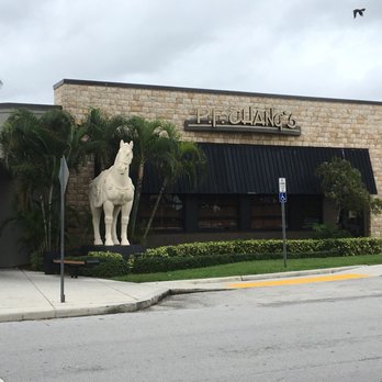 P.F. Chang's - Outside - Chinese Near Me - Miami, Florida