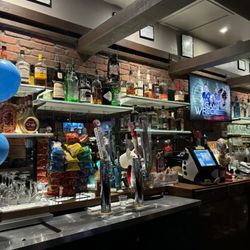 Gigi's Cocktail Lounge - Craft beers