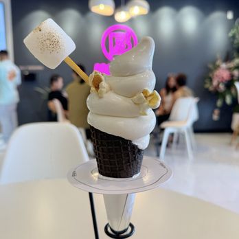Nobibi - S'more - Ice Cream & Frozen Yogurt Near Me - San Diego, California