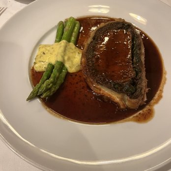 Le Crocodile Restaurant - Beef Wellington!! - French Near Me - Vancouver, British Columbia Le Crocodile Restaurant - Beef Wellington!! - French Near Me - Vancouver, British Columbia