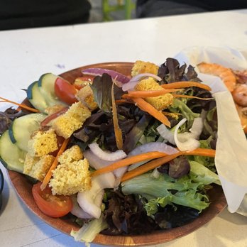 Shipwrecks Taphouse & Grill - House Salad - Regular - American Near Me - Kitty Hawk, North Carolina Shipwrecks Taphouse & Grill - House Salad - Regular - American Near Me - Kitty Hawk, North Carolina