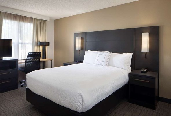 Sonesta ES Suites Fresno by null