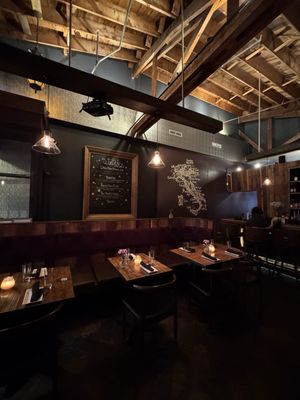 Eduardo's Enoteca by null