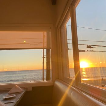 The Sunset Restaurant - New American Near Me - Malibu, California