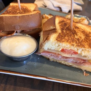 First Watch - Ham & Gruyere Melt with a side of horseradish - American Near Me - Highlands Ranch, Colorado