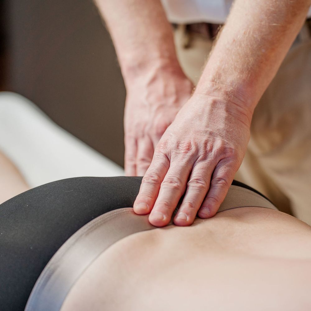 Treatment Massage Logo